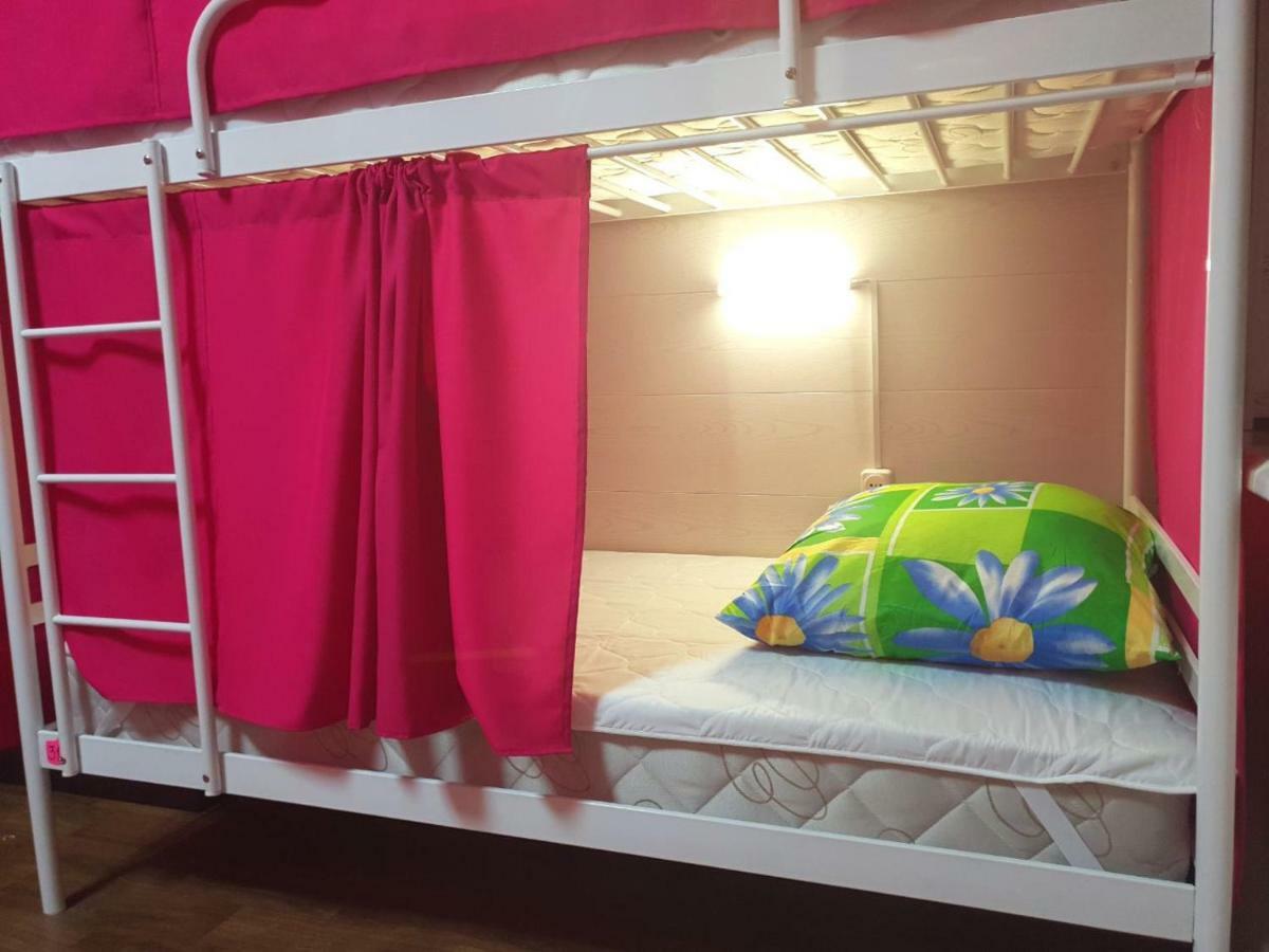 Hostel 777 Vokzal Kiev Bagian luar foto
